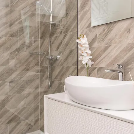 بيت للعطل Awesome In *